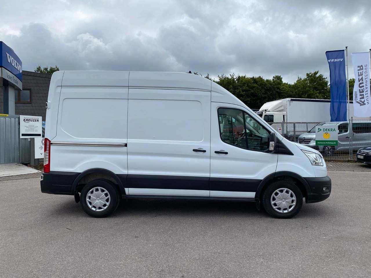 Ford Transit 350 L2 Trend Werkstattausbau - Товарен бус: снимка 3 Ford Transit 350 L2 Trend Werkstattausbau - Товарен бус: снимка 3