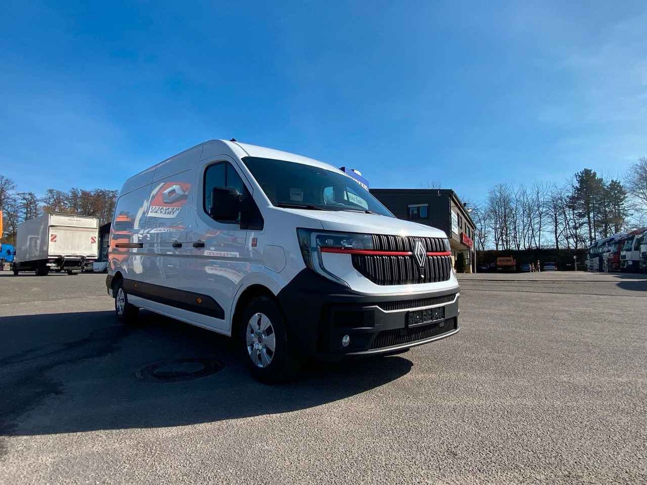 Renault Master E-Tech 145.35 L3H2 - Товарен бус, Електрически бус: снимка 2 Renault Master E-Tech 145.35 L3H2 - Товарен бус, Електрически бус: снимка 2