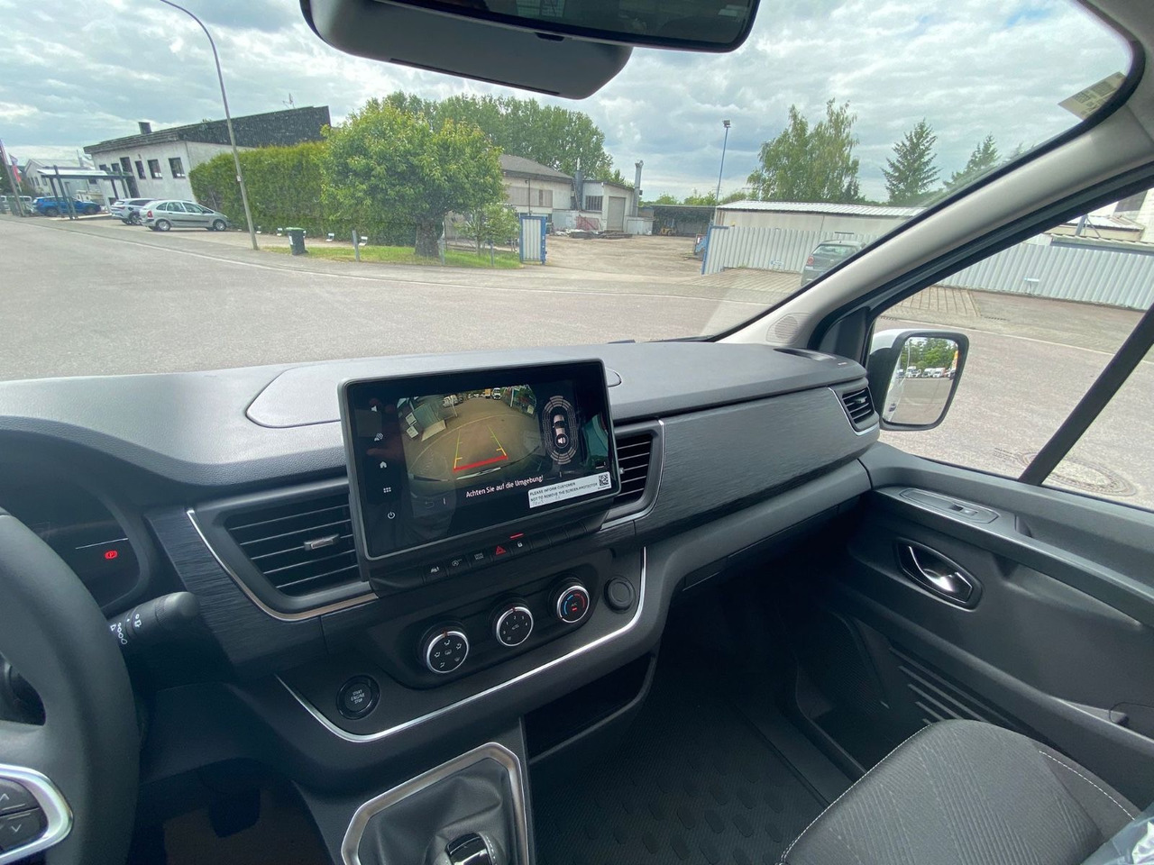 Микробус, Пътнически бус Renault TRAFIC 9-Sitzer L2H1: снимка 12