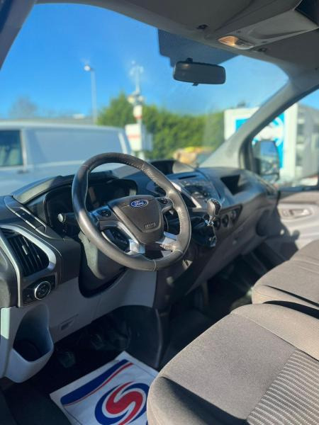 Ford Transit 2.2 TDCi 130 - Малък ван: снимка 5 Ford Transit 2.2 TDCi 130 - Малък ван: снимка 5
