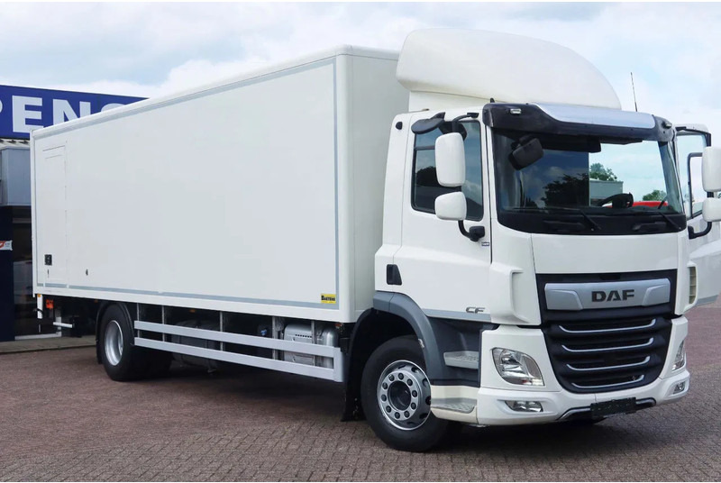DAF CF 290 Bak+Klep Dhollandia 2.000 kg - Камион фургон: снимка 2 DAF CF 290 Bak+Klep Dhollandia 2.000 kg - Камион фургон: снимка 2