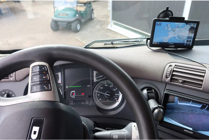 DAF CF 290 Bak+Klep Dhollandia 2.000 kg - Камион фургон: снимка 5 DAF CF 290 Bak+Klep Dhollandia 2.000 kg - Камион фургон: снимка 5