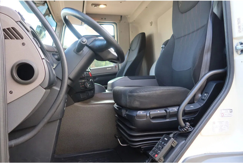 DAF CF 290 FA Bak + klep Dhollandia 2000 KG - Камион фургон: снимка 5 DAF CF 290 FA Bak + klep Dhollandia 2000 KG - Камион фургон: снимка 5