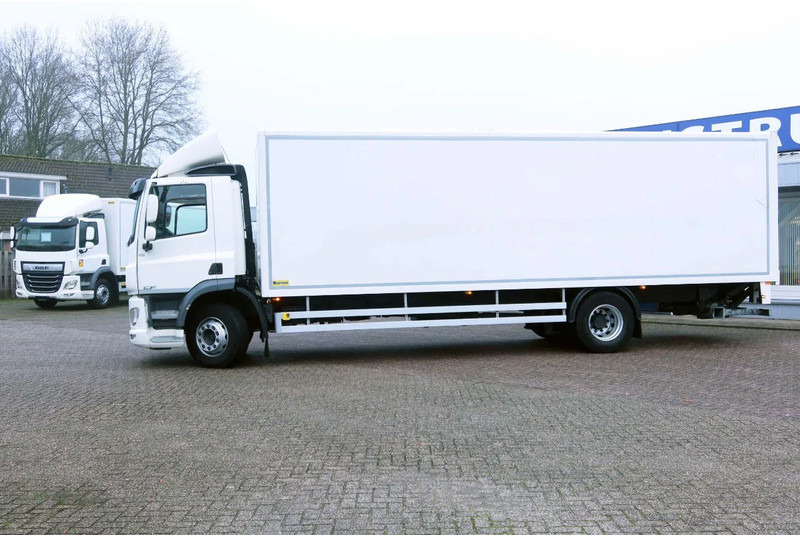 DAF CF 290 FA Bak+ klep Dhollandia 2000 kg - Камион фургон: снимка 2 DAF CF 290 FA Bak+ klep Dhollandia 2000 kg - Камион фургон: снимка 2