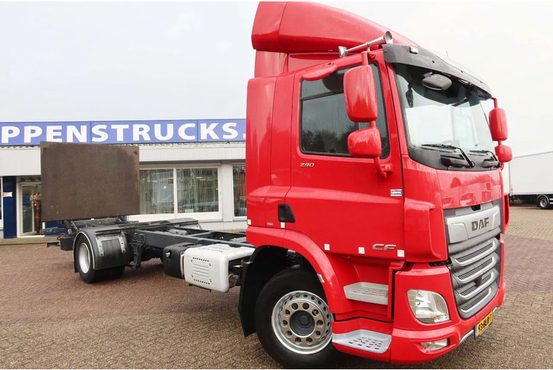 DAF CF 290 FA Chassis + 2500 KG Dhollandia laadklep - Шаси кабина: снимка 2 DAF CF 290 FA Chassis + 2500 KG Dhollandia laadklep - Шаси кабина: снимка 2