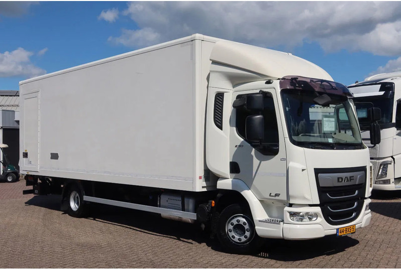 DAF LF 230 Bak+Klep Dhollandia 1500 kg Euro 6 - Камион фургон: снимка 2 DAF LF 230 Bak+Klep Dhollandia 1500 kg Euro 6 - Камион фургон: снимка 2