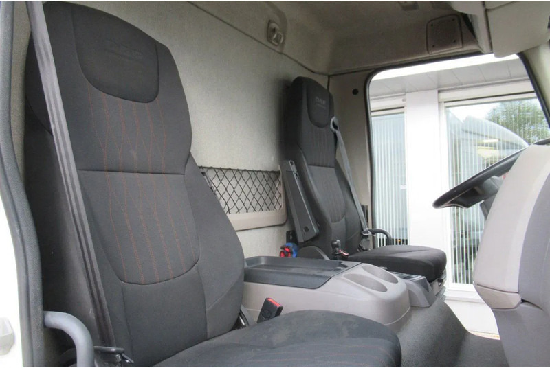 DAF LF 230 Bak+Klep Dhollandia 1500 kg Euro 6 - Камион фургон: снимка 5 DAF LF 230 Bak+Klep Dhollandia 1500 kg Euro 6 - Камион фургон: снимка 5