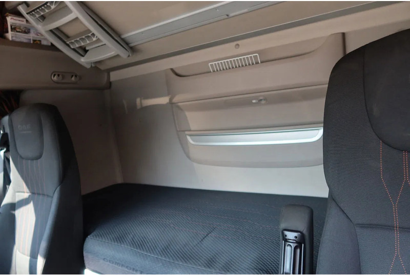 Контейнеровоз/ Сменна каросерия камион DAF XF 106.450 Wissellaadbaksysteem / Chassis: снимка 8