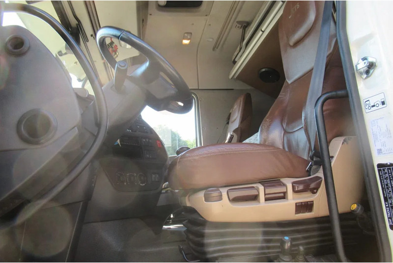 DAF XF 510 Fat 6x4 Euro 6 - Мултилифт с кука камион: снимка 4 DAF XF 510 Fat 6x4 Euro 6 - Мултилифт с кука камион: снимка 4
