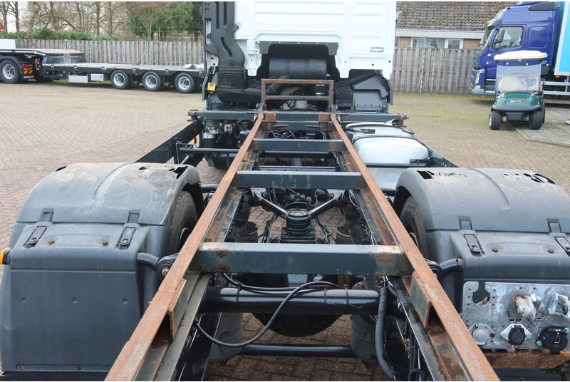 MAN TGX 18 .340 4x2 Full air Chassis, twist locks - Шаси кабина: снимка 4 MAN TGX 18 .340 4x2 Full air Chassis, twist locks - Шаси кабина: снимка 4