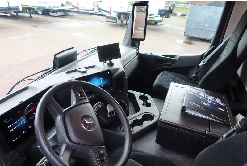 Mercedes-Benz Actros 1830 Bak + Dhollandia klep 2000 KG + rolstops. - Камион фургон: снимка 5 Mercedes-Benz Actros 1830 Bak + Dhollandia klep 2000 KG + rolstops. - Камион фургон: снимка 5