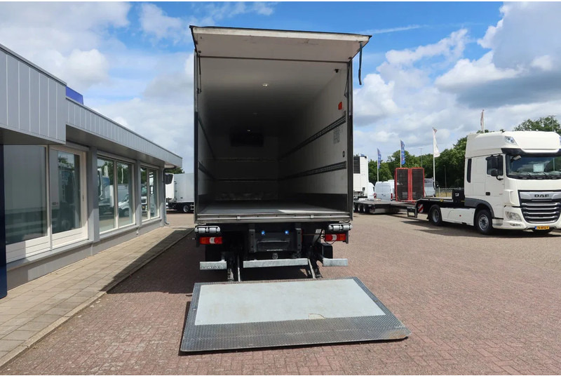 Mercedes-Benz Actros 2530 L Koel/Vries + Laadklep DHollandia 2500kg - Рефрижератор камион: снимка 4 Mercedes-Benz Actros 2530 L Koel/Vries + Laadklep DHollandia 2500kg - Рефрижератор камион: снимка 4