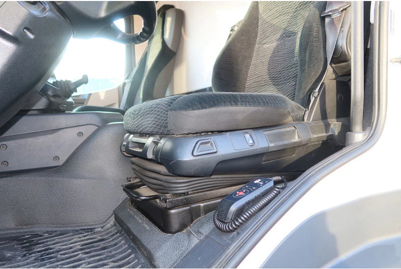 Камион фургон Mercedes-Benz Antos 2127 L Bak+Klep Dhollandia 2.000 kg, Geisoleerd dak: снимка 7