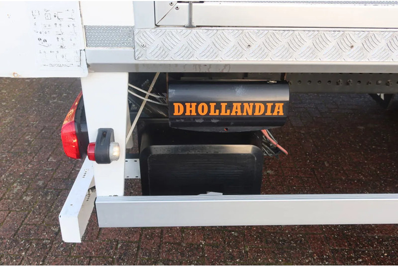 Камион фургон Mercedes-Benz Antos 2127 L Bak+Klep Dhollandia 2.000 kg, Geisoleerd dak: снимка 19