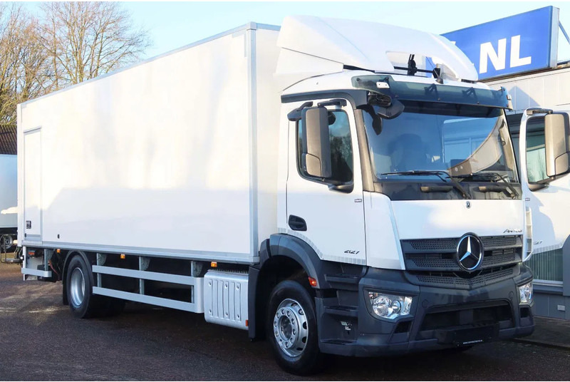 Mercedes-Benz Antos 2127 L Bak+Klep Dhollandia 2.000 kg, Geisoleerd dak - Камион фургон: снимка 2 Mercedes-Benz Antos 2127 L Bak+Klep Dhollandia 2.000 kg, Geisoleerd dak - Камион фургон: снимка 2