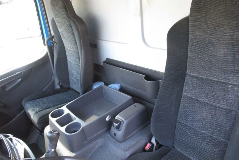Mercedes-Benz Atego 1318L Euro 6 - Камион с брезент: снимка 5 Mercedes-Benz Atego 1318L Euro 6 - Камион с брезент: снимка 5
