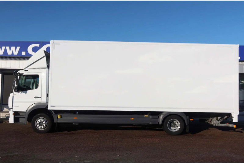 Камион фургон Mercedes-Benz Atego 1321L Bakwagen Laadklep 2000kg / 3 Stoelen!!: снимка 19