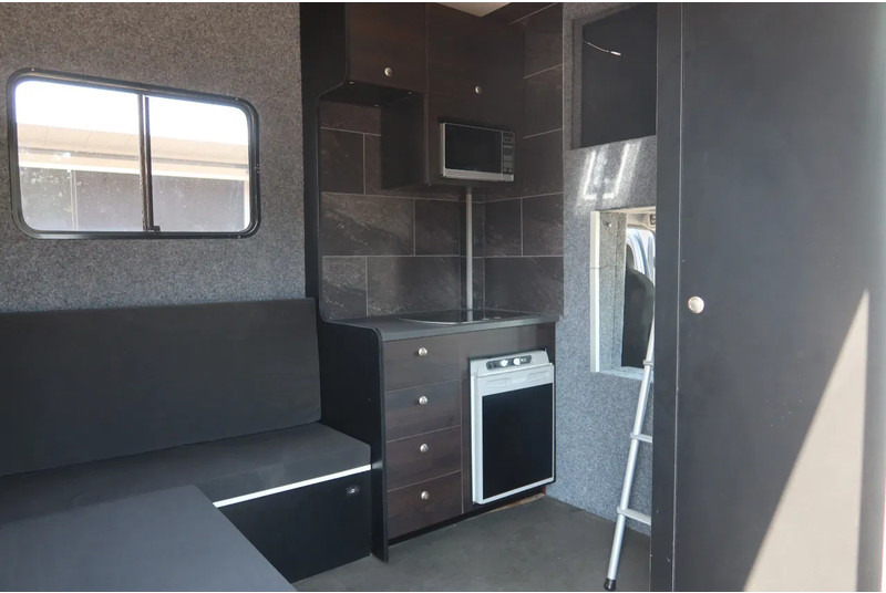 Mercedes-Benz Atego 816 L 3 Paarden/4 Ponies Nieuwe APK + nieuwe accu. - Камион за коне: снимка 4 Mercedes-Benz Atego 816 L 3 Paarden/4 Ponies Nieuwe APK + nieuwe accu. - Камион за коне: снимка 4