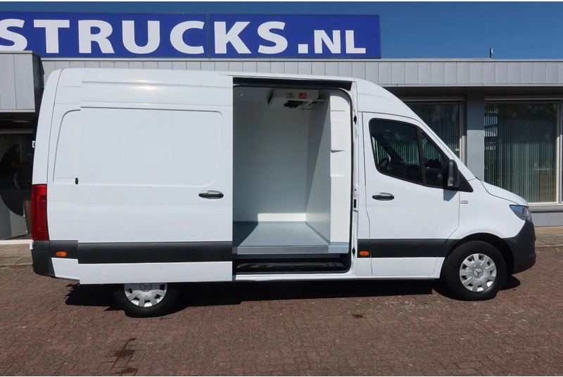 Mercedes-Benz Sprinter 316 Koel/Vries L2/H2 Trekhaak 3500kg - Хладилен бус: снимка 2 Mercedes-Benz Sprinter 316 Koel/Vries L2/H2 Trekhaak 3500kg - Хладилен бус: снимка 2