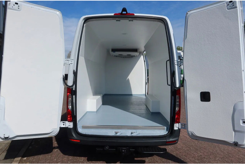 Mercedes-Benz Sprinter 317 CDI Automaat Carrier Koel/Vries/verwarmen L3/H2 - Хладилен бус: снимка 4 Mercedes-Benz Sprinter 317 CDI Automaat Carrier Koel/Vries/verwarmen L3/H2 - Хладилен бус: снимка 4