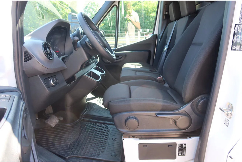 Mercedes-Benz Sprinter 317 CDI L2 H2 Gesloten Bestelwagen - Товарен бус: снимка 4 Mercedes-Benz Sprinter 317 CDI L2 H2 Gesloten Bestelwagen - Товарен бус: снимка 4