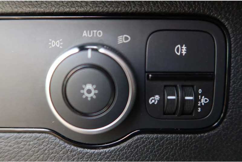 Товарен бус Mercedes-Benz Sprinter 317 CDI L3/H2 Automaat: снимка 17