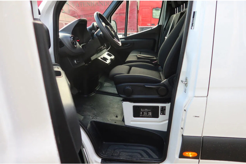 Товарен бус Mercedes-Benz Sprinter 317 CDI L3/H2 Automaat: снимка 19