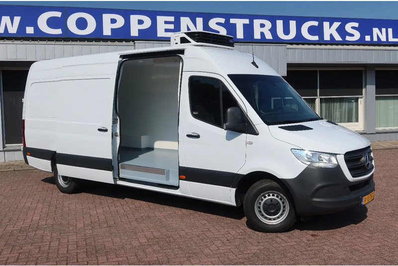 Mercedes-Benz Sprinter 317 Koel/Vries/Verwarmen met nachtaansluiting 220 volt. AUTOMAAT! - Хладилен бус: снимка 2 Mercedes-Benz Sprinter 317 Koel/Vries/Verwarmen met nachtaansluiting 220 volt. AUTOMAAT! - Хладилен бус: снимка 2