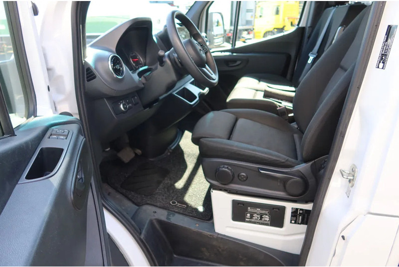 Mercedes-Benz Sprinter 515 CDI - Лекотоварен автомобил фургон: снимка 5 Mercedes-Benz Sprinter 515 CDI - Лекотоварен автомобил фургон: снимка 5