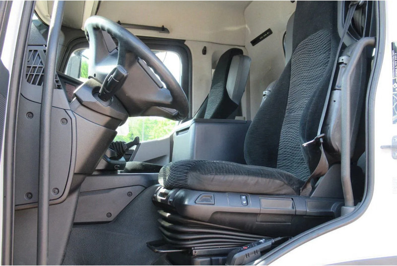 Mercedes-Benz Antos 1833 L - Влекач: снимка 5 Mercedes-Benz Antos 1833 L - Влекач: снимка 5