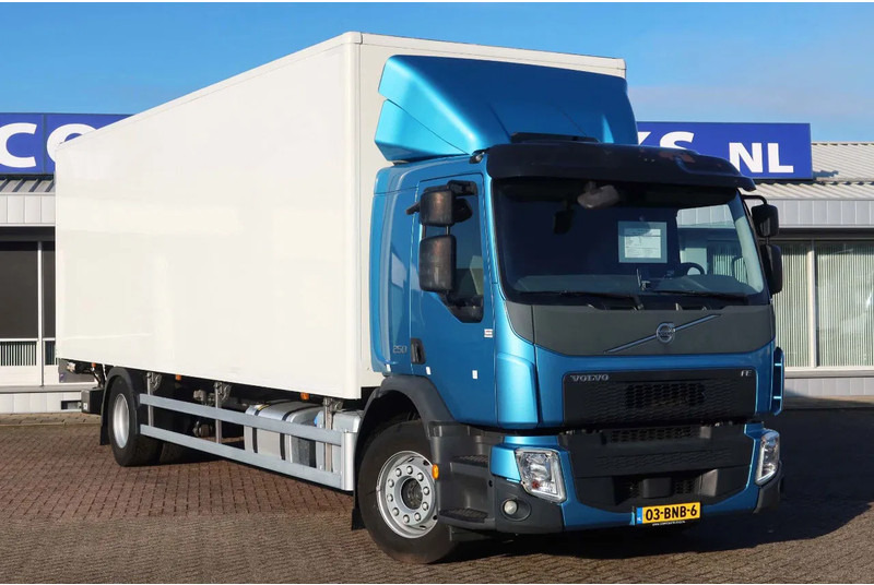 Volvo FE 250 Bakwagen + Dhollandia klep 2500 KG. 49.000 KM!! - Камион фургон: снимка 2 Volvo FE 250 Bakwagen + Dhollandia klep 2500 KG. 49.000 KM!! - Камион фургон: снимка 2