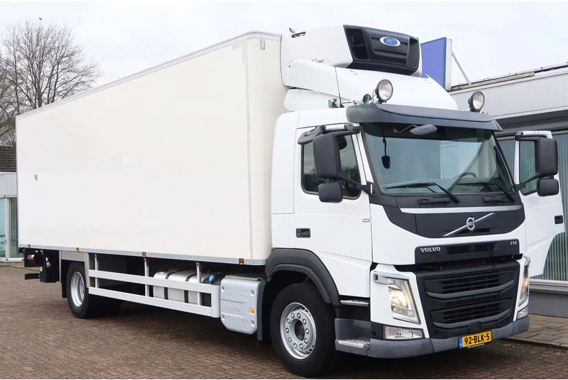 Volvo FM 330 4x2 Koel/Vries Carrier Supra 380 + Klep Dhollandia 2500 kg - Рефрижератор камион: снимка 2 Volvo FM 330 4x2 Koel/Vries Carrier Supra 380 + Klep Dhollandia 2500 kg - Рефрижератор камион: снимка 2