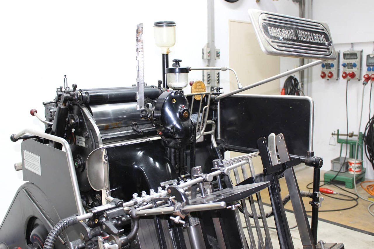 Heidelberg OHT - Машина за рязане на хартия: снимка 4 Heidelberg OHT - Машина за рязане на хартия: снимка 4