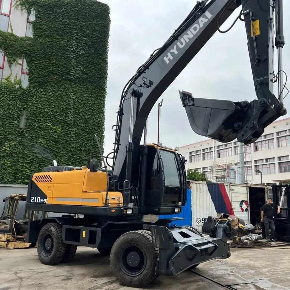 Hyundai R210W-9 - Колесен багер: снимка 2 Hyundai R210W-9 - Колесен багер: снимка 2