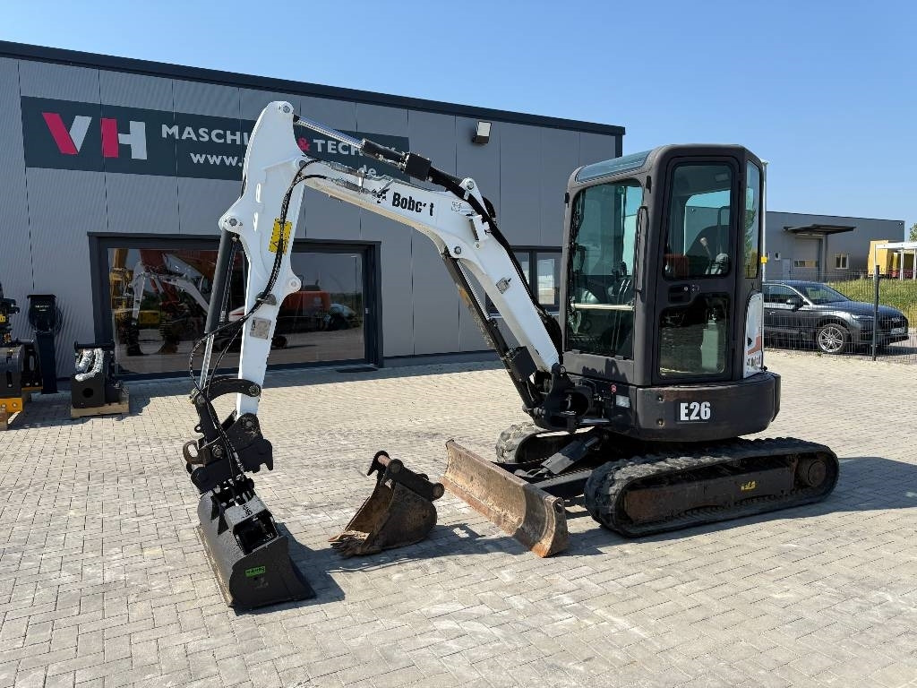 Bobcat E 26 EM - Мини багер: снимка 1 Bobcat E 26 EM - Мини багер: снимка 1