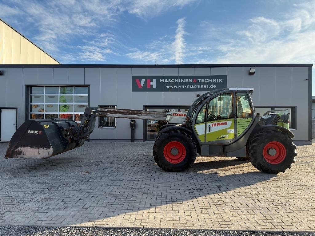 Claas 7040 - Телескопичен товарач: снимка 2 Claas 7040 - Телескопичен товарач: снимка 2