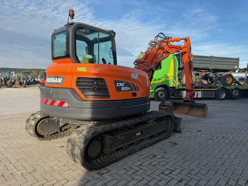 Doosan DX 85 R - Мини багер: снимка 5 Doosan DX 85 R - Мини багер: снимка 5