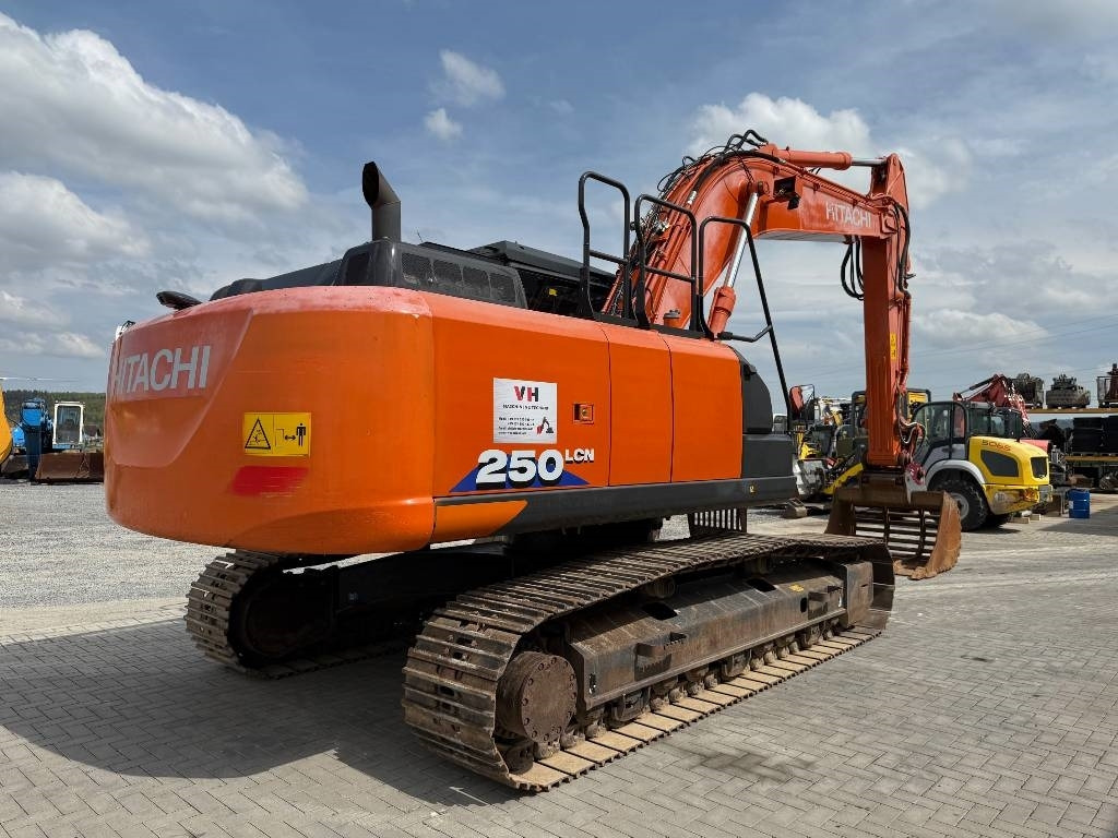 Hitachi ZX 250 LC N-6 - Верижен багер: снимка 5 Hitachi ZX 250 LC N-6 - Верижен багер: снимка 5