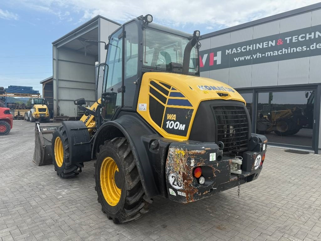 Komatsu WA 100 M-7 - Колесен товарач: снимка 3 Komatsu WA 100 M-7 - Колесен товарач: снимка 3