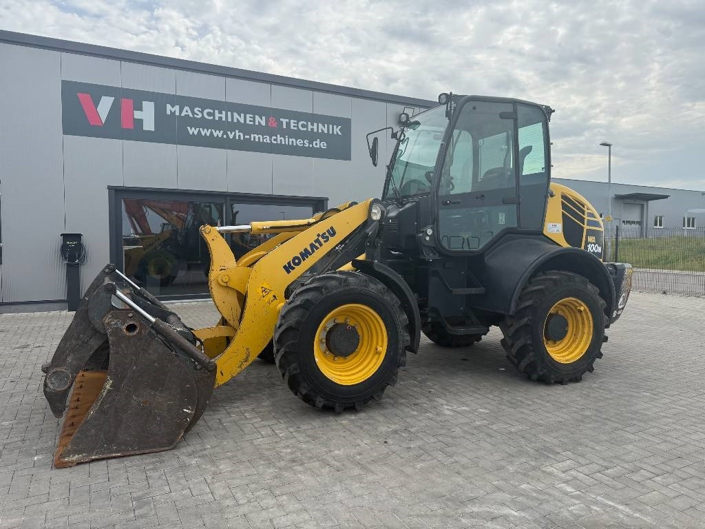 Komatsu WA 100 M-7 - Колесен товарач: снимка 1 Komatsu WA 100 M-7 - Колесен товарач: снимка 1