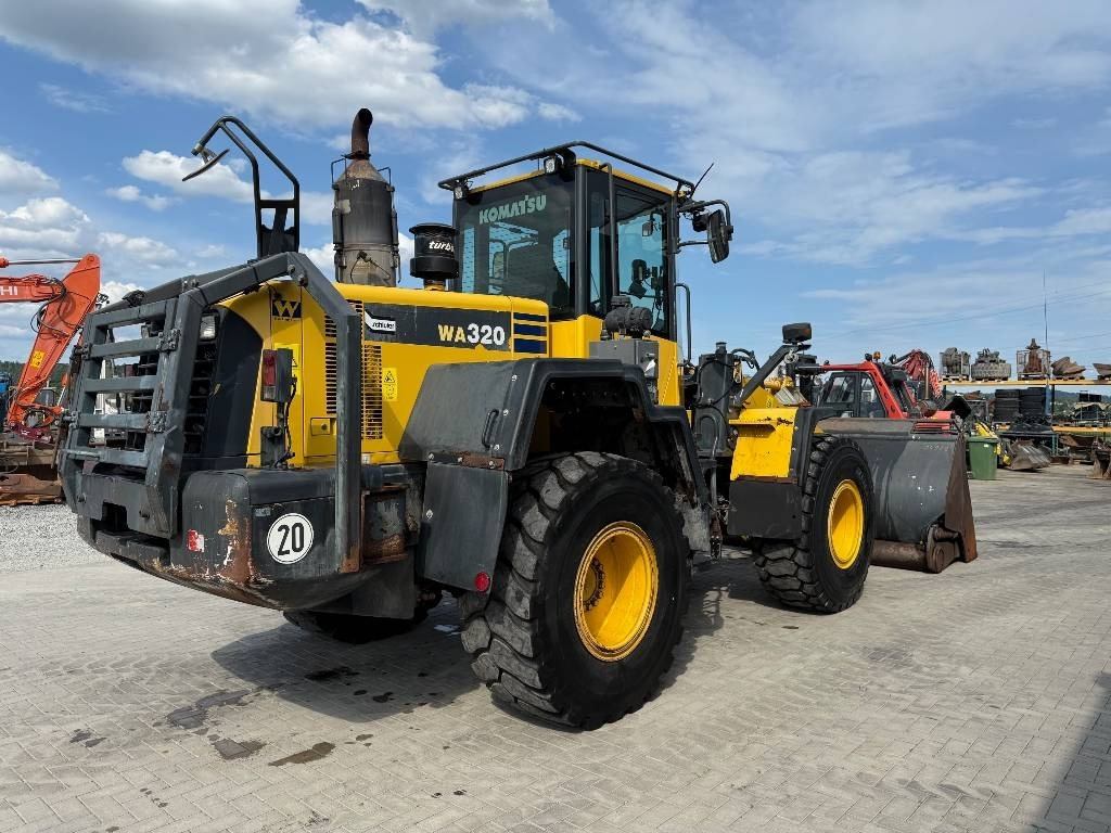Komatsu WA 320-6 - Колесен товарач: снимка 5 Komatsu WA 320-6 - Колесен товарач: снимка 5