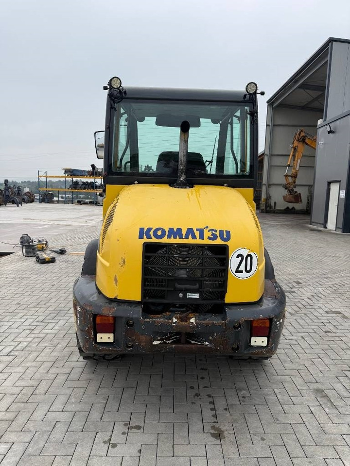 Komatsu WA 70-5 - Колесен товарач: снимка 4 Komatsu WA 70-5 - Колесен товарач: снимка 4