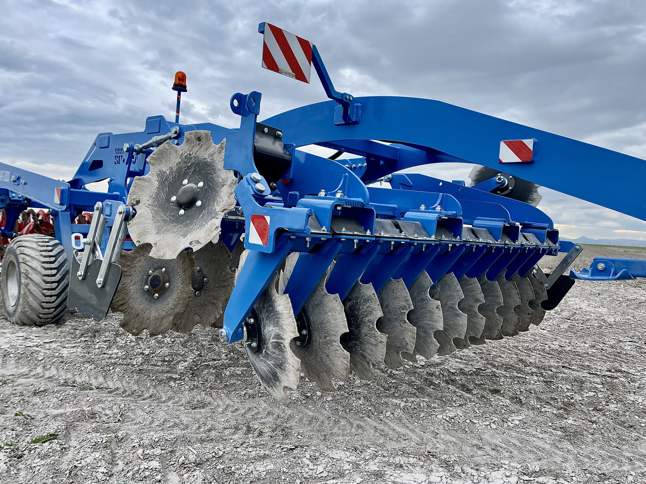 SOIL MASTER _DOMINANT SERIES TRAILED TYPE COMBINE TILLAGE MACHINE - Дискова брана: снимка 5 SOIL MASTER _DOMINANT SERIES TRAILED TYPE COMBINE TILLAGE MACHINE - Дискова брана: снимка 5