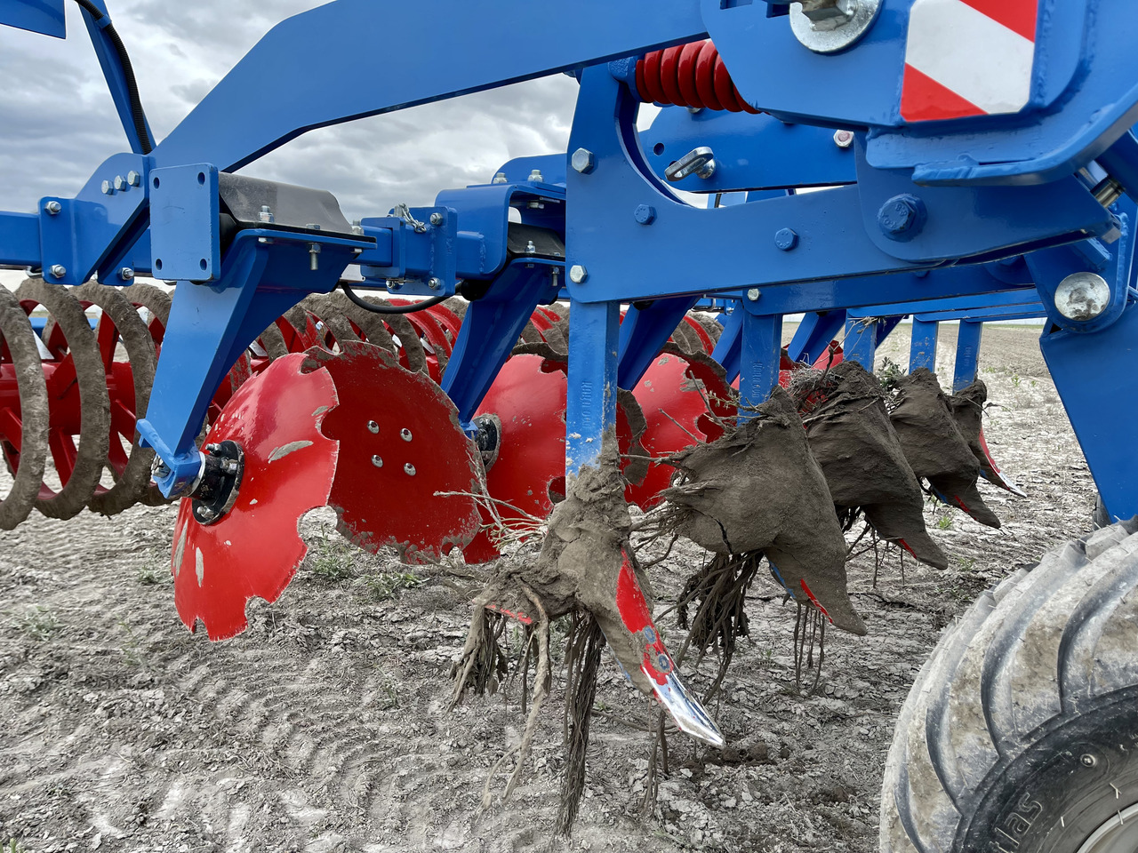 SOIL MASTER _DOMINANT SERIES TRAILED TYPE COMBINE TILLAGE MACHINE - Дискова брана: снимка 4 SOIL MASTER _DOMINANT SERIES TRAILED TYPE COMBINE TILLAGE MACHINE - Дискова брана: снимка 4