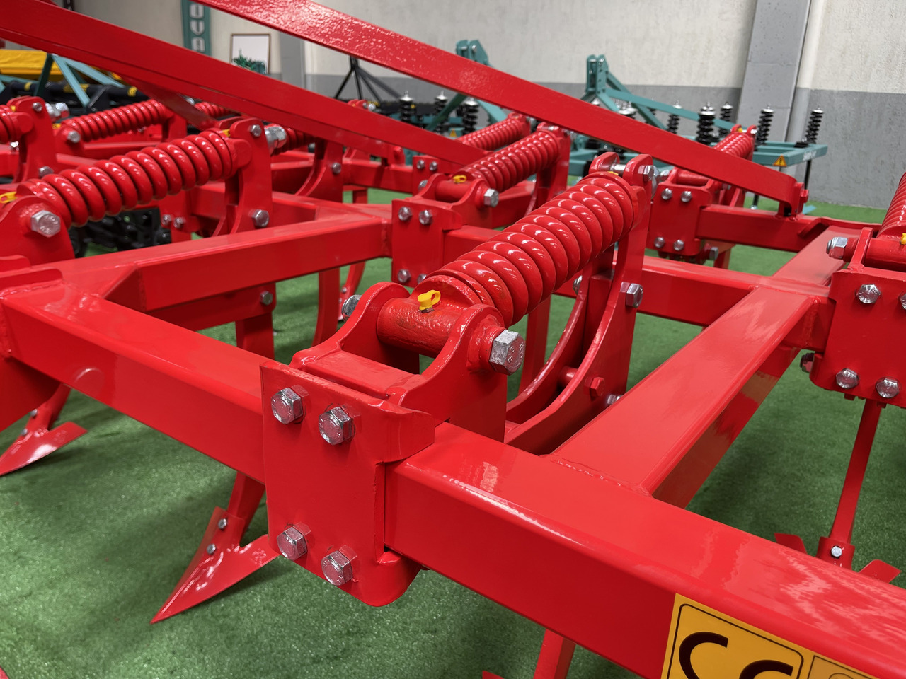 SOIL MASTER _SPRING LOADED CHISEL PLOUGH - Плуг: снимка 5 SOIL MASTER _SPRING LOADED CHISEL PLOUGH - Плуг: снимка 5