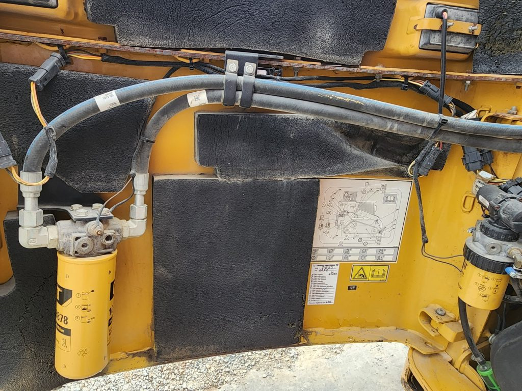 CAT 259B - Мини челен товарач: снимка 5 CAT 259B - Мини челен товарач: снимка 5