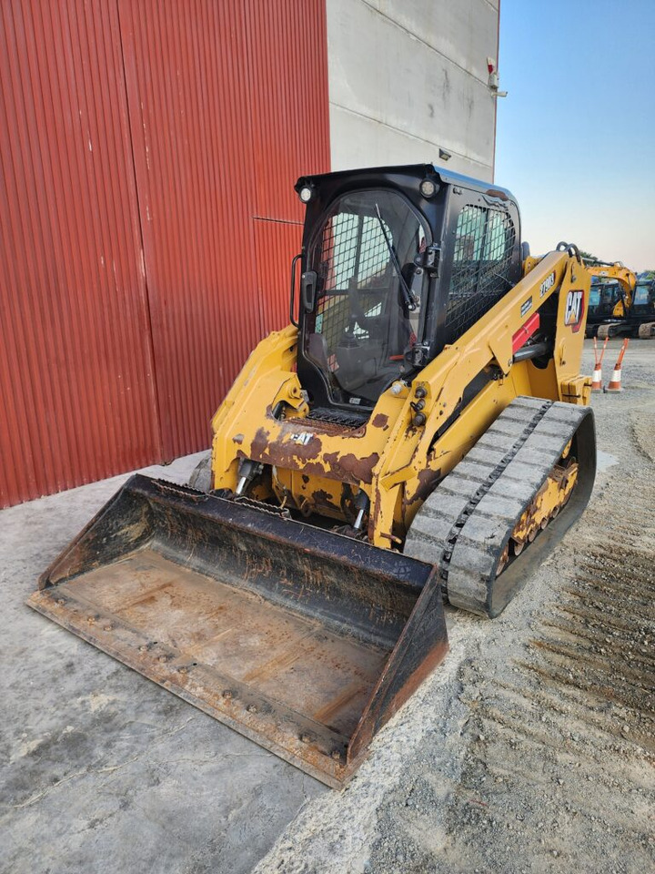 CAT 279D3 ALTO CAUDAL - Мини челен товарач: снимка 2 CAT 279D3 ALTO CAUDAL - Мини челен товарач: снимка 2