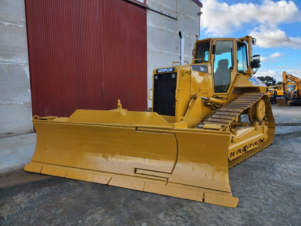 CAT D6N LGP - Булдозер: снимка 2 CAT D6N LGP - Булдозер: снимка 2
