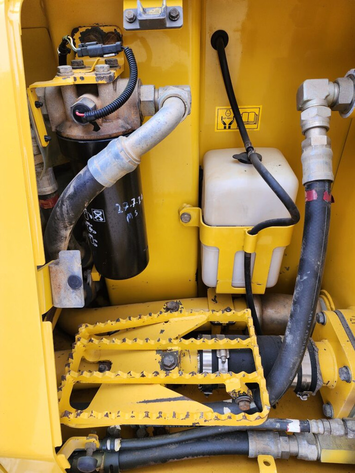 KOMATSU D61PX-23 - Булдозер: снимка 4 KOMATSU D61PX-23 - Булдозер: снимка 4