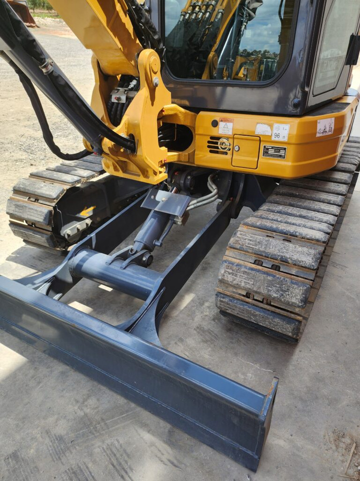 Мини багер XCMG XE55U NUEVA: снимка 8